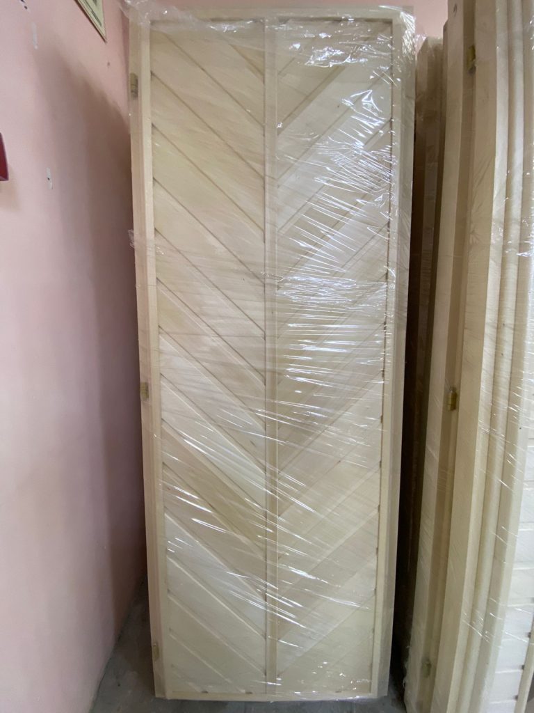 Дверь глухая липа 190х80