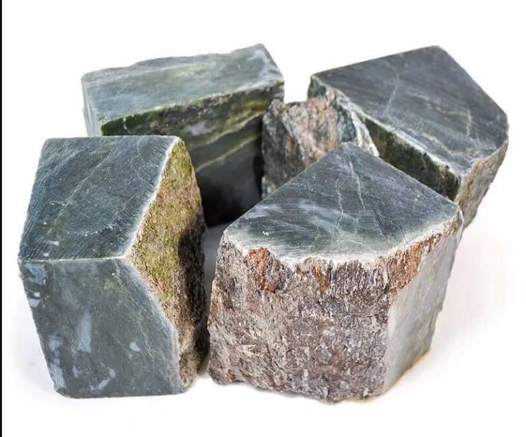 Нефрит колото-пиленый, 70-100мм, 10кг